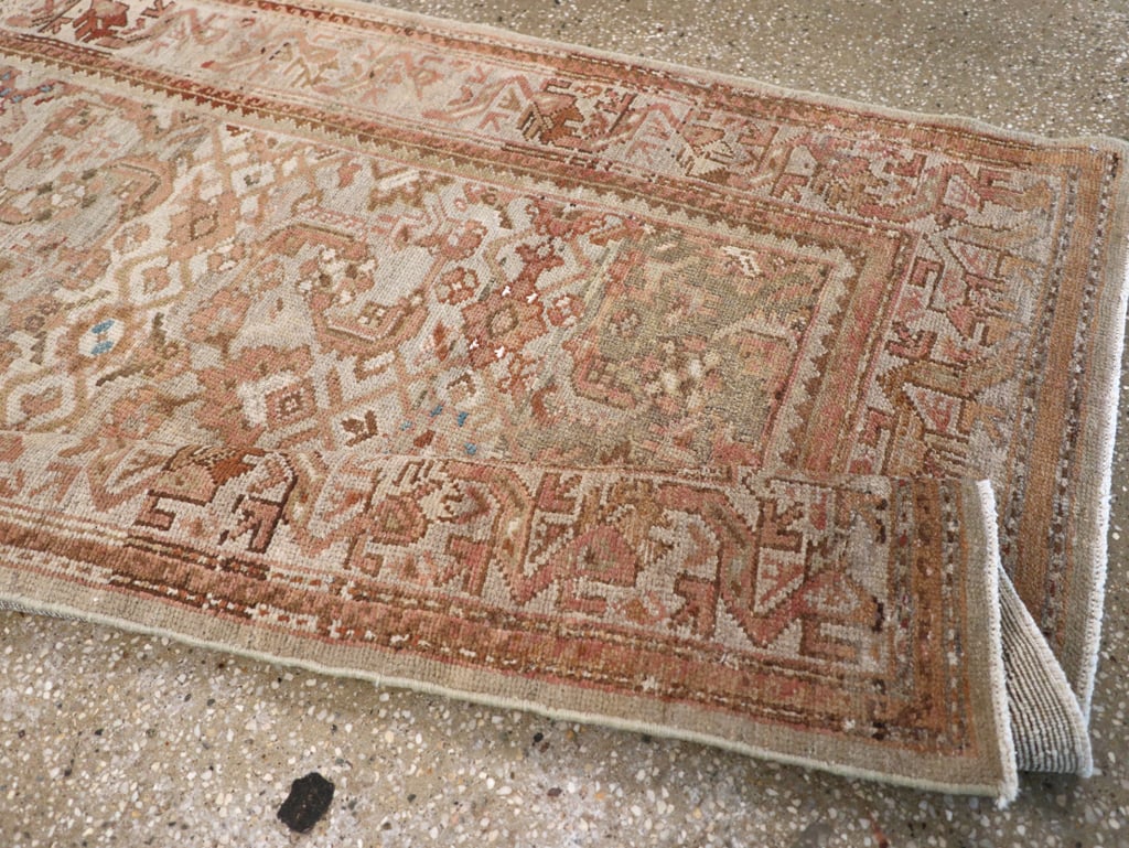 Vintage Persian Malayer Runner, No.18761 - Galerie Shabab