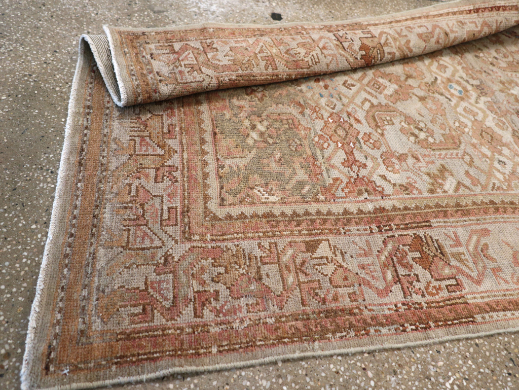 Vintage Persian Malayer Runner, No.18761 - Galerie Shabab