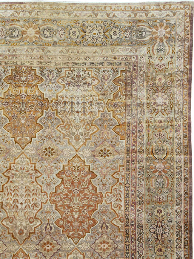 Antique Indian Lahore Carpet, No.18775 - Galerie Shabab