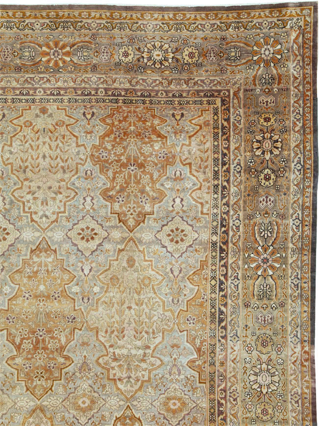 Antique Indian Lahore Carpet, No.18775 - Galerie Shabab