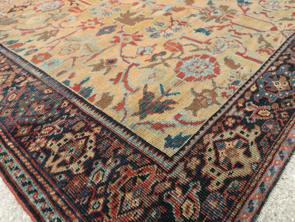 Antique Persian Sultanabad Carpet, No.18776 - Galerie Shabab