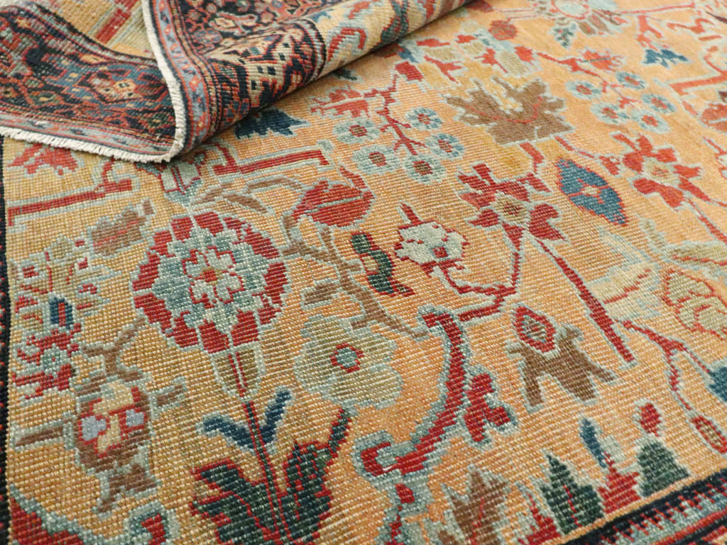 Antique Persian Sultanabad Carpet, No.18776 - Galerie Shabab