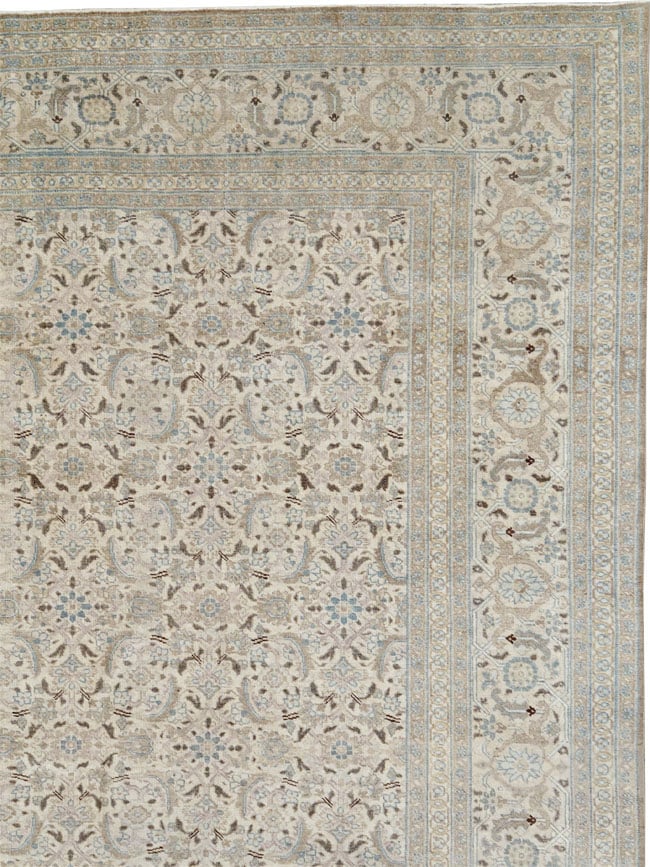 Antique Persian Tabriz Oversize Carpet, No.18782 - Galerie Shabab