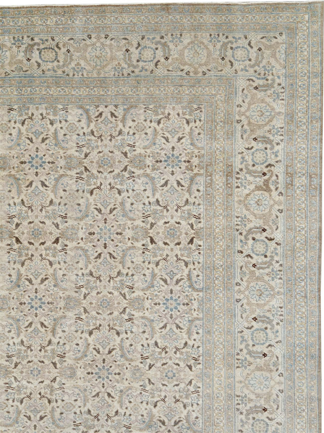 Antique Persian Tabriz Oversize Carpet, No.18782 - Galerie Shabab