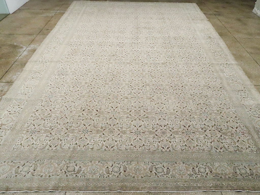 Antique Persian Tabriz Oversize Carpet, No.18782 - Galerie Shabab