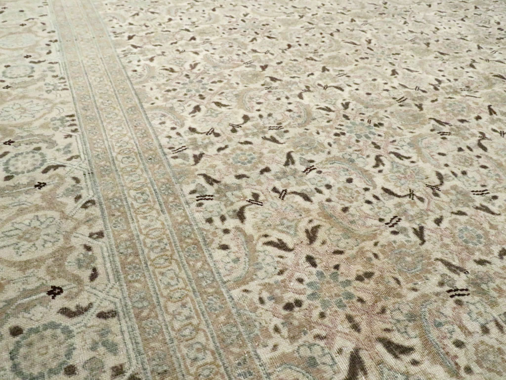Antique Persian Tabriz Oversize Carpet, No.18782 - Galerie Shabab