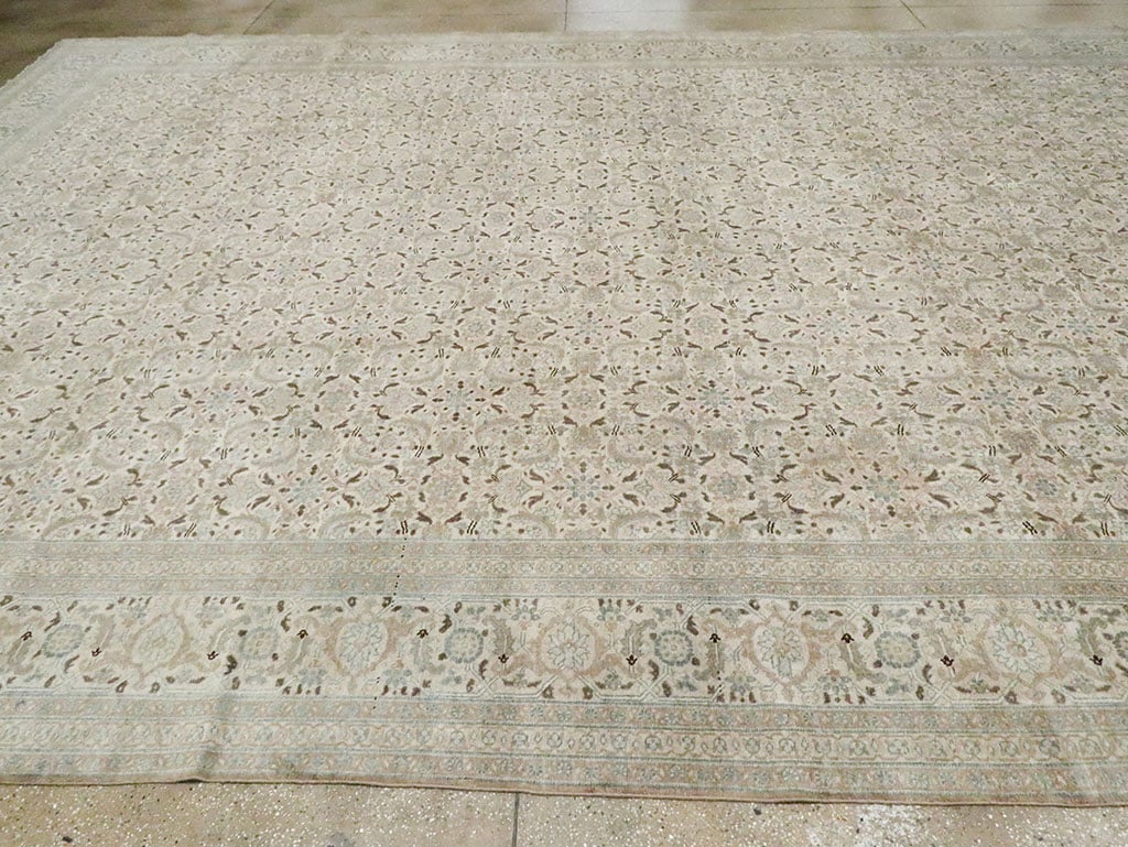 Antique Persian Tabriz Oversize Carpet, No.18782 - Galerie Shabab