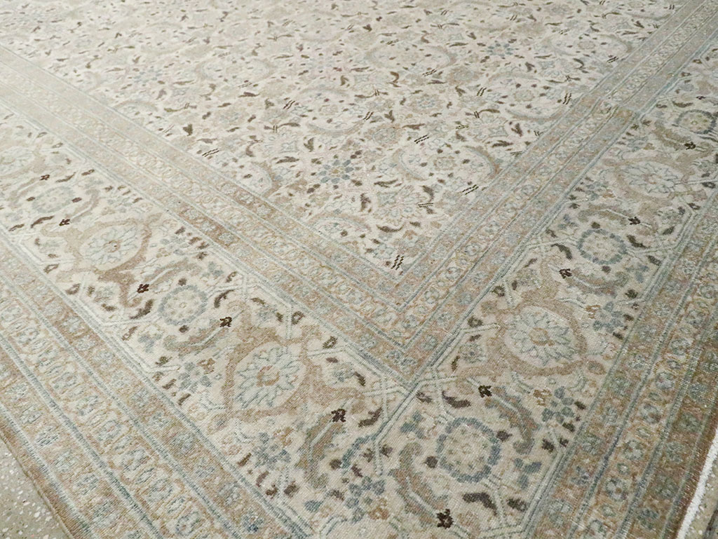 Antique Persian Tabriz Oversize Carpet, No.18782 - Galerie Shabab