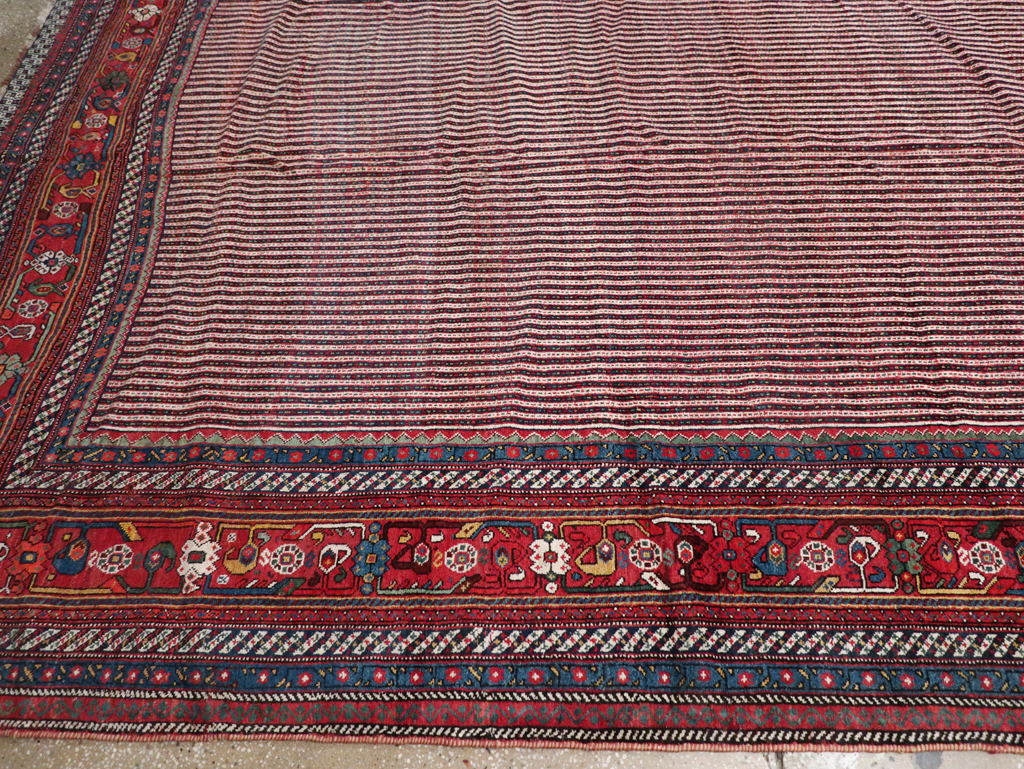 Antique Persian Qashqai Carpet, No.18789 - Galerie Shabab