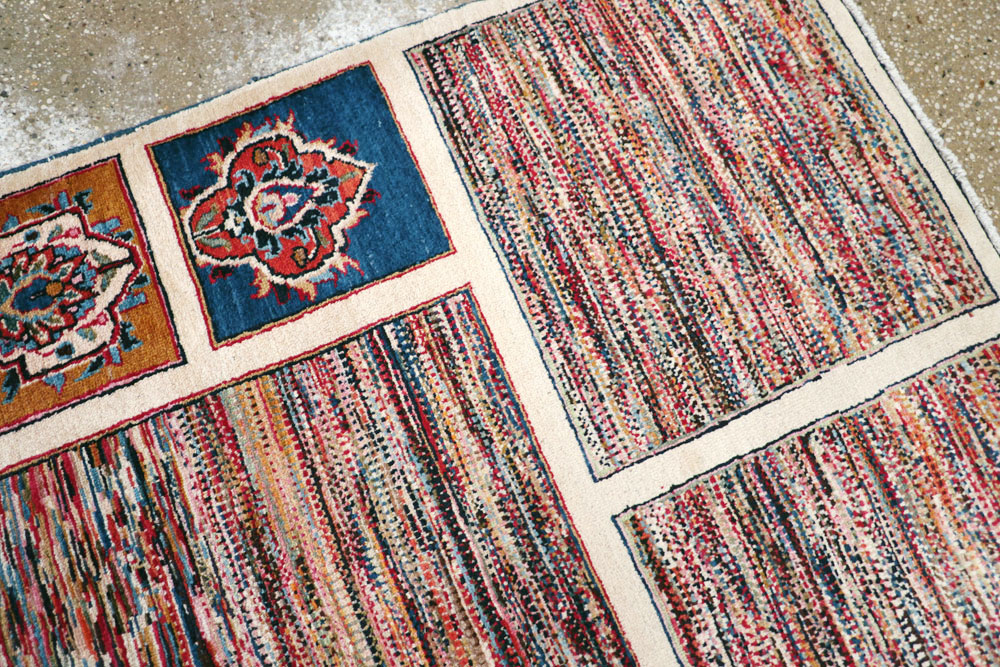 Vintage Persian Mashad Carpet, No.18790 - Galerie Shabab