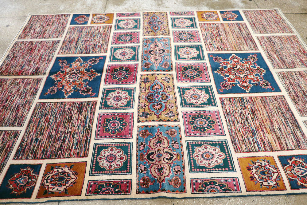 Vintage Persian Mashad Carpet, No.18790 - Galerie Shabab