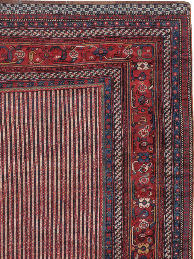 Antique Persian Qashqai Carpet, No.18791 - Galerie Shabab