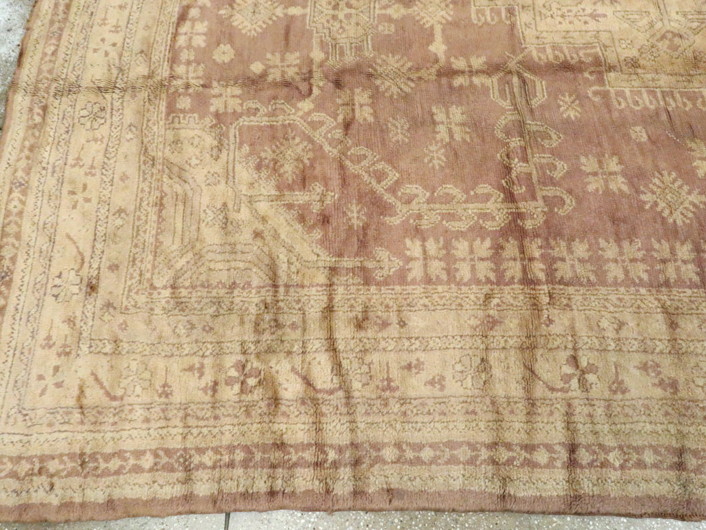 Antique Turkish Oushak Room Size Carpet, No.18794 - Galerie Shabab