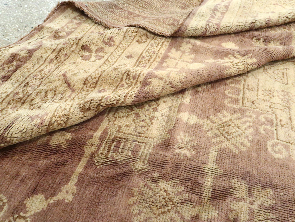 Antique Turkish Oushak Room Size Carpet, No.18794 - Galerie Shabab