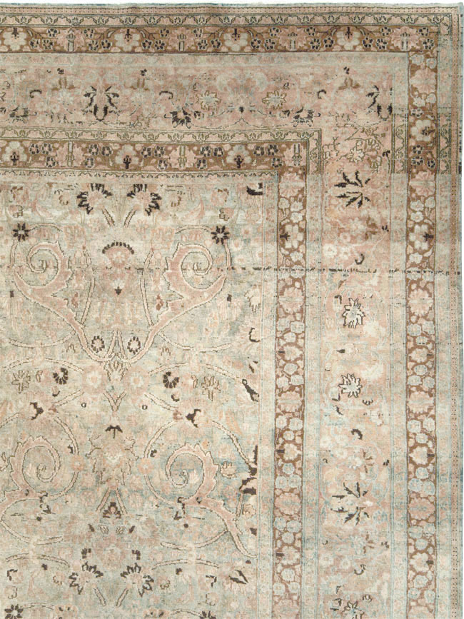 Antique Persian Mashad Carpet, No.18802 - Galerie Shabab