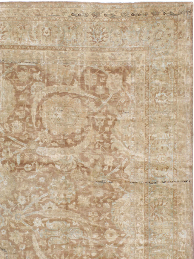 Antique Persian Lavar Kerman Carpet, No.18804 - Galerie Shabab