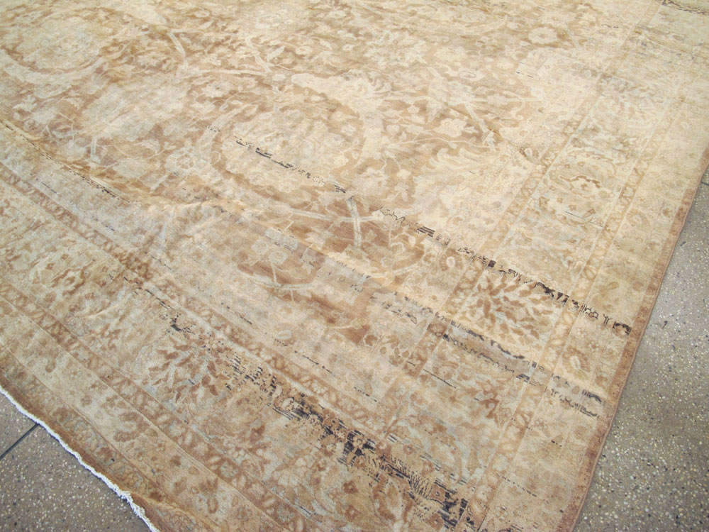 Antique Persian Lavar Kerman Carpet, No.18804 - Galerie Shabab