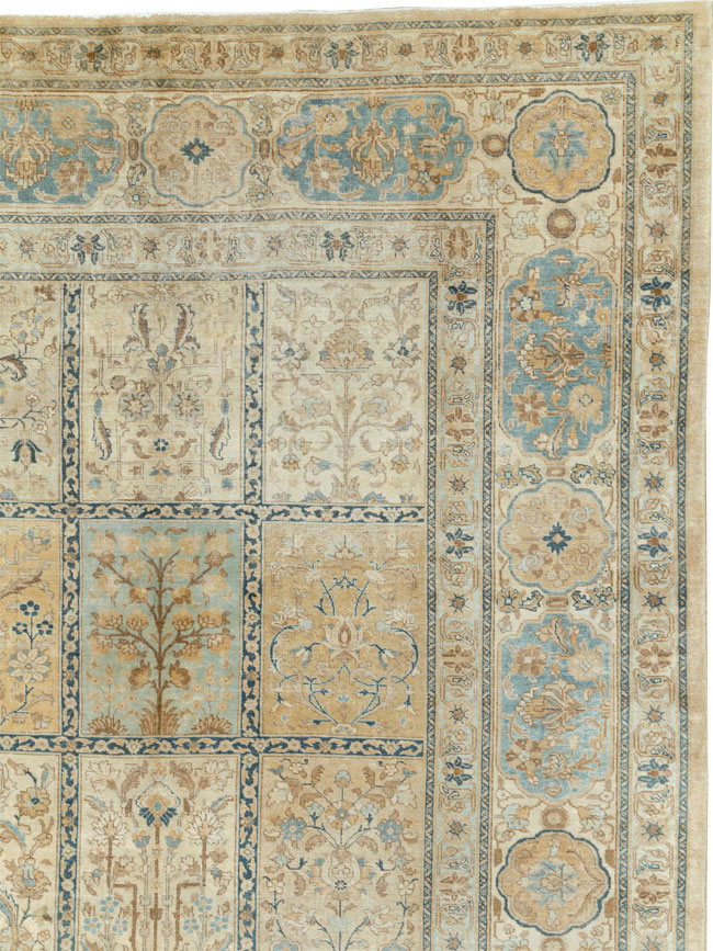 Antique Persian Tabriz Garden Carpet, No.18837 - Galerie Shabab