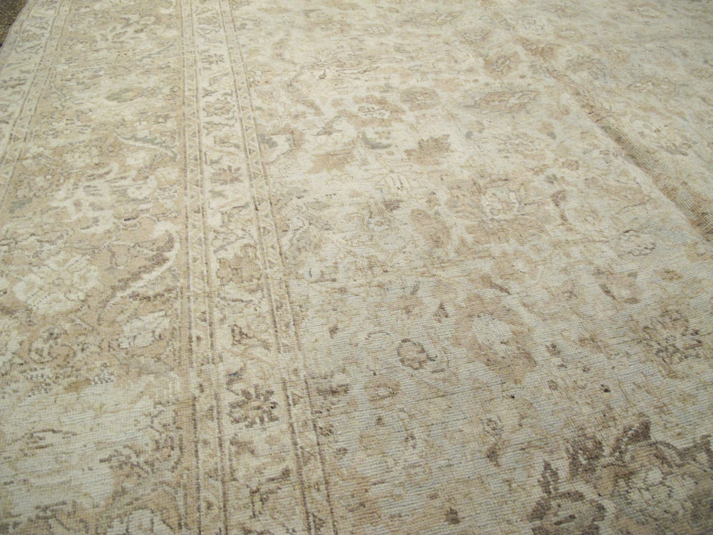 Antique Persian Tabriz Carpet, No.18845 - Galerie Shabab