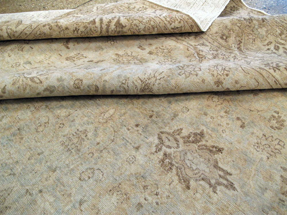 Antique Persian Tabriz Carpet, No.18845 - Galerie Shabab