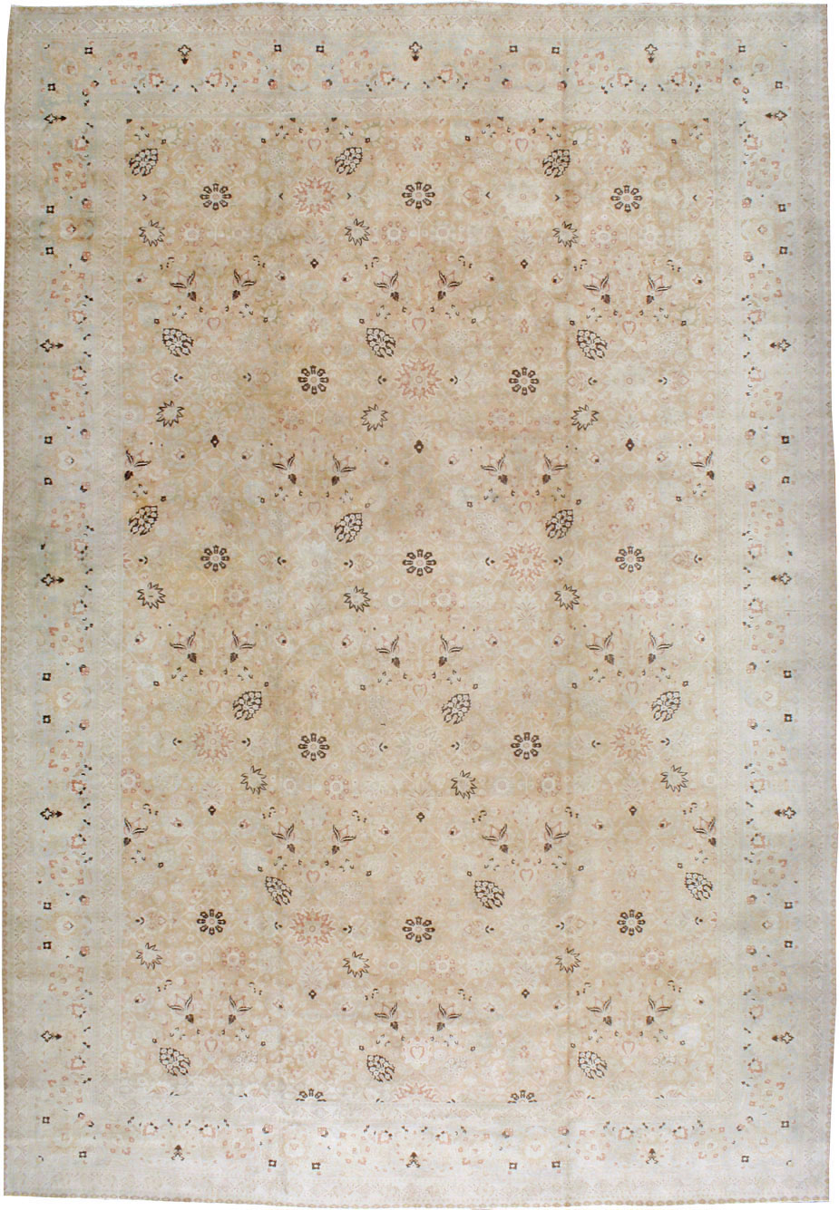 Antique Persian Tabriz Carpet, No.18848 - Galerie Shabab
