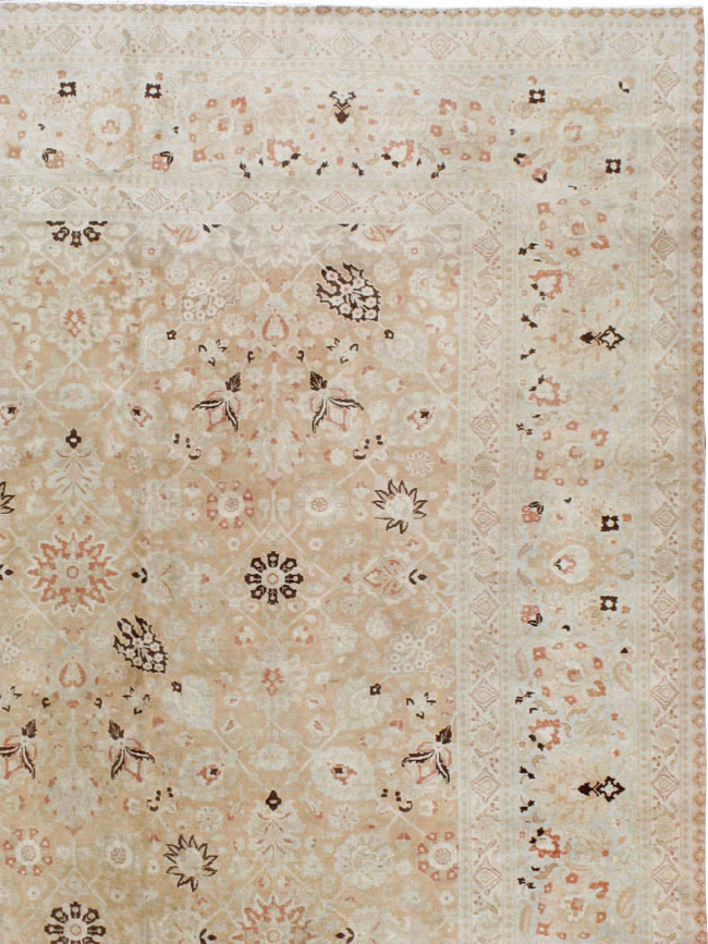 Antique Persian Tabriz Carpet, No.18848 - Galerie Shabab