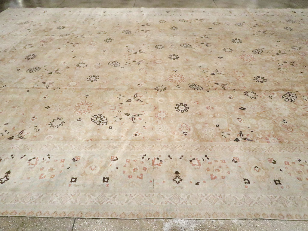Antique Persian Tabriz Carpet, No.18848 - Galerie Shabab
