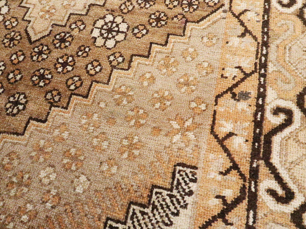 Antique East Turkestan Khotan Rug, No.18860 - Galerie Shabab