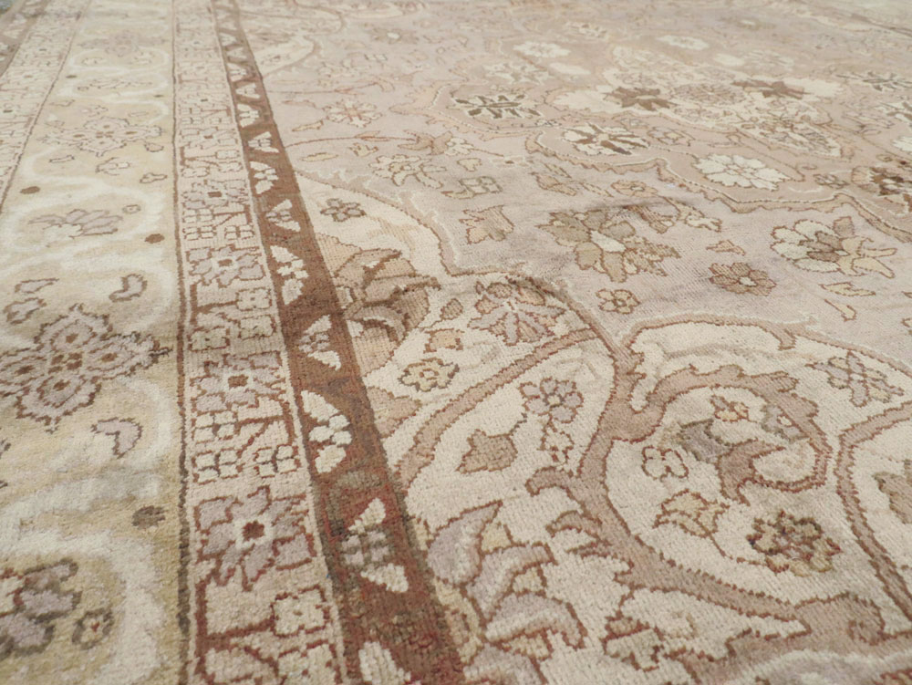 Vintage Indian Lahore Carpet, No.18861 - Galerie Shabab