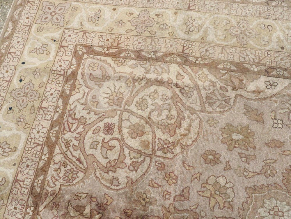 Vintage Indian Lahore Carpet, No.18861 - Galerie Shabab
