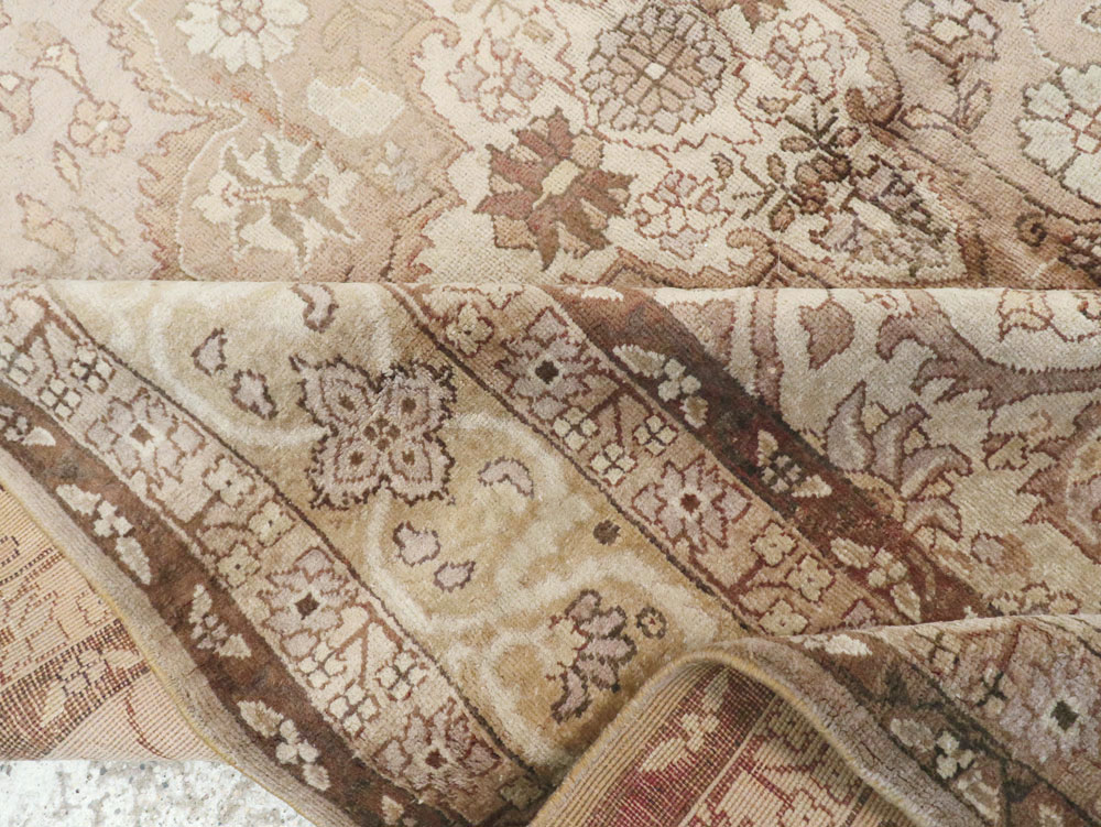 Vintage Indian Lahore Carpet, No.18861 - Galerie Shabab