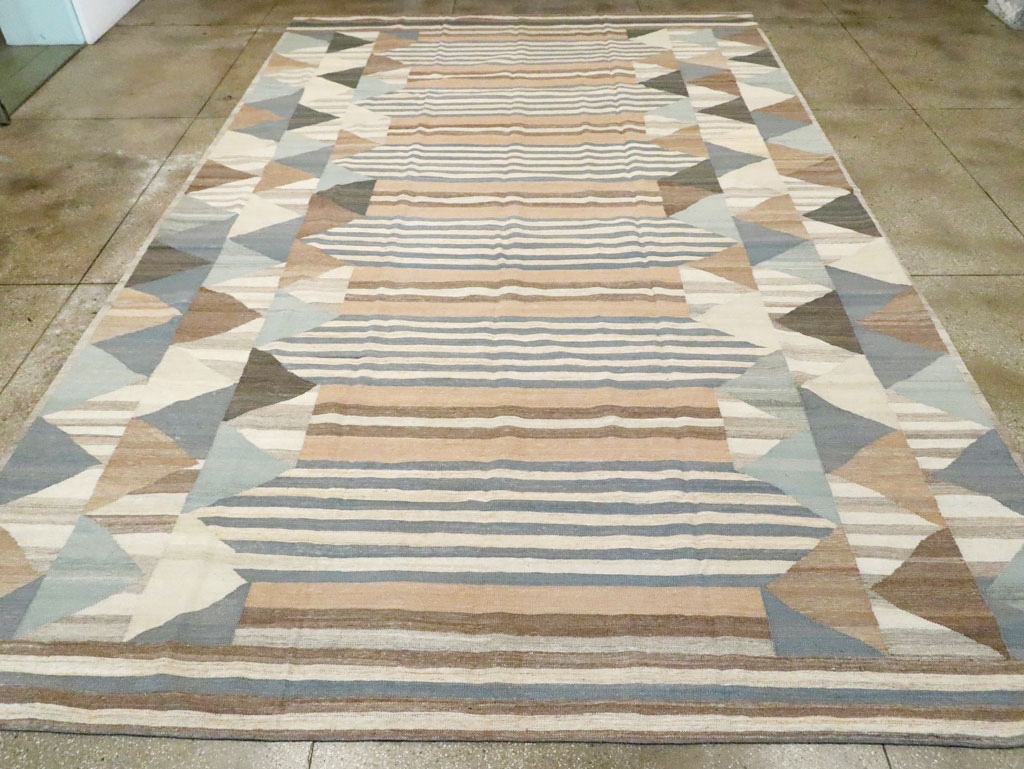 Contemporary Persian Flatweave Kilim Oversize Carpet, No.18871 - Galerie Shabab