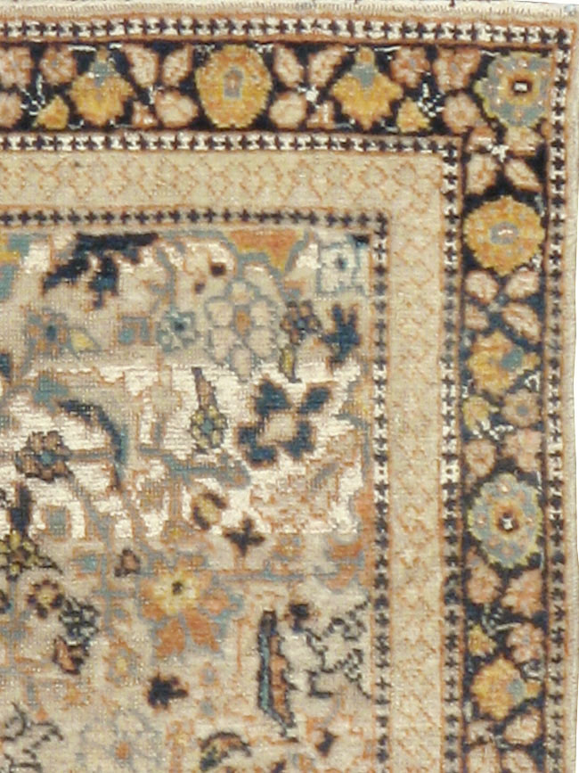 Antique Persian Tabriz Hagi Jalili Rug, No.18875 - Galerie Shabab