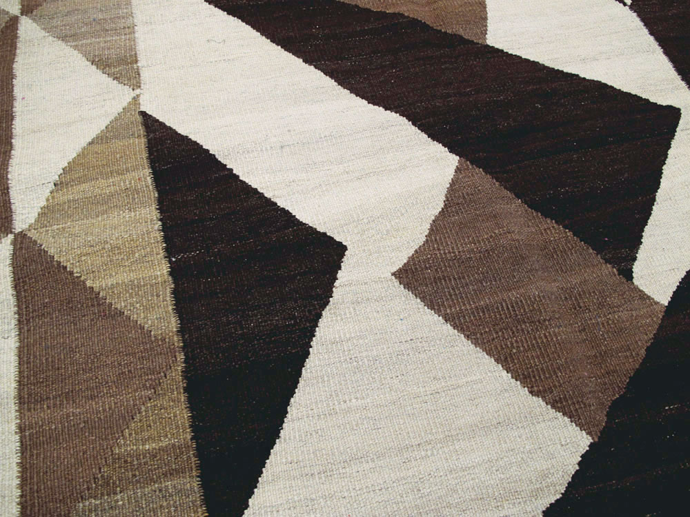 Vintage Persian Modernist Kilim, No.18890 - Galerie Shabab