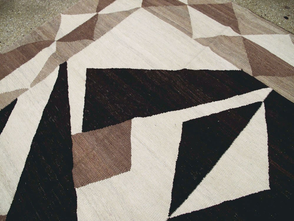 Vintage Persian Modernist Kilim, No.18890 - Galerie Shabab