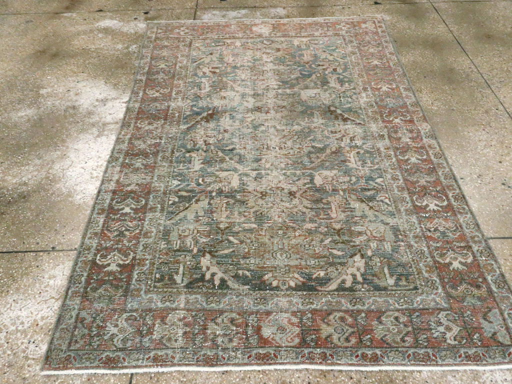 Antique Persian Distresed Mahal Rug, No.18894 - Galerie Shabab