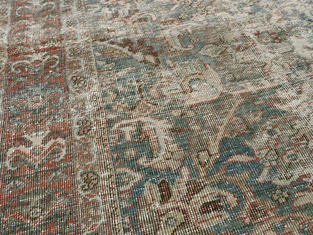 Antique Persian Distresed Mahal Rug, No.18894 - Galerie Shabab