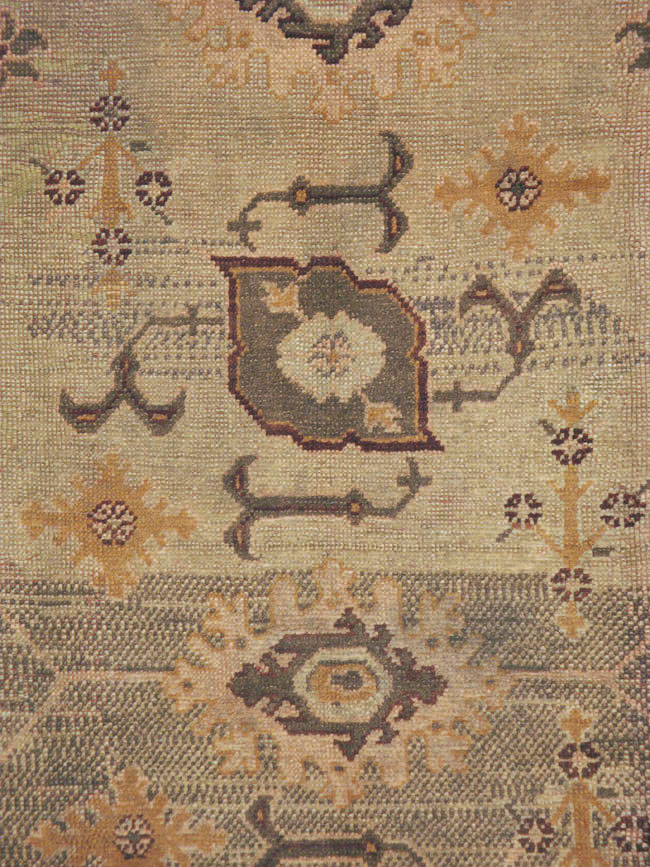 Antique Turkish Oushak Square Carpet, No.18897 - Galerie Shabab