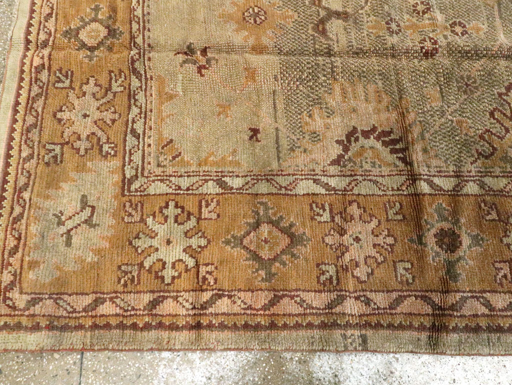 Antique Turkish Oushak Square Carpet, No.18897 - Galerie Shabab