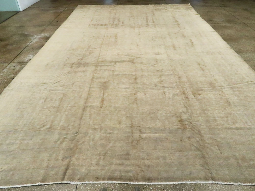 Antique Turkish Oushak Carpet, No.18898 - Galerie Shabab