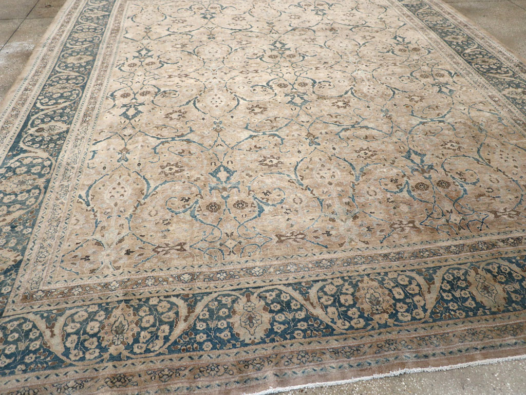 Antique Persian Tabriz Carpet, No.18900 - Galerie Shabab