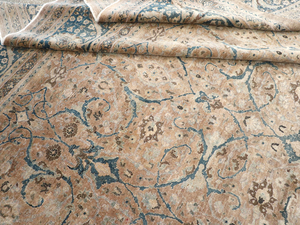 Antique Persian Tabriz Carpet, No.18900 - Galerie Shabab