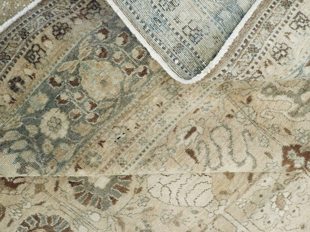 Antique Persian Tabriz Carpet, No.18904 - Galerie Shabab