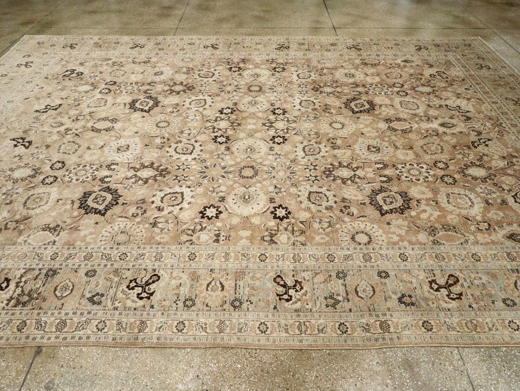 Antique Persian Tabriz Carpet, No.18906 - Galerie Shabab