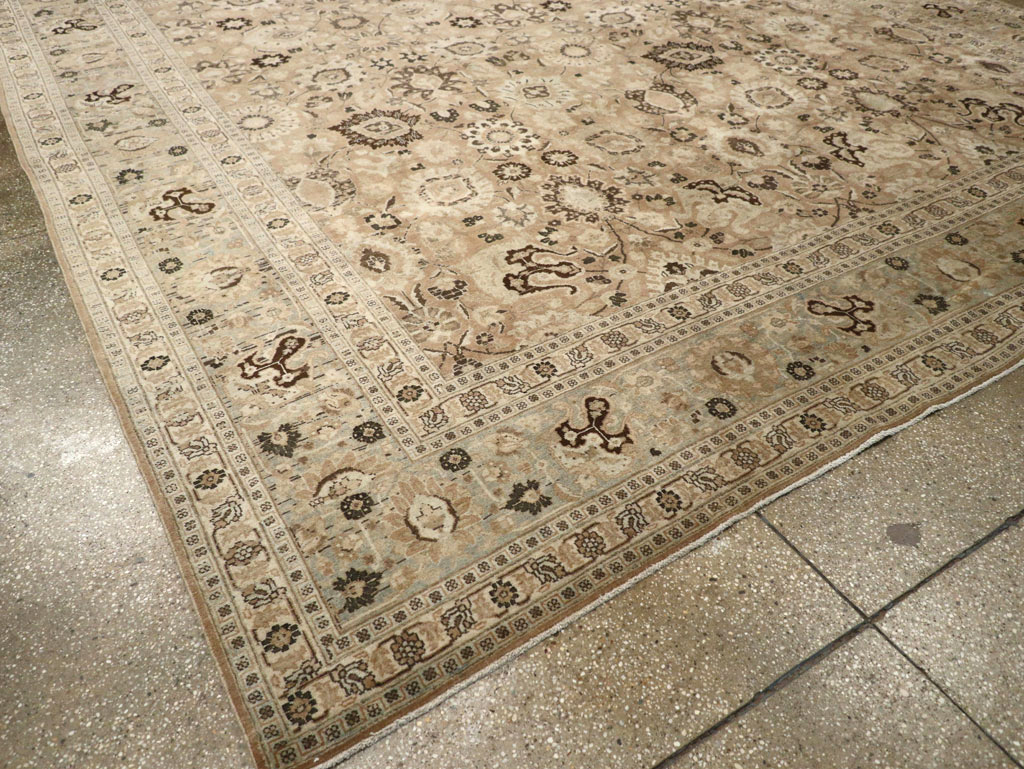 Antique Persian Tabriz Carpet, No.18906 - Galerie Shabab