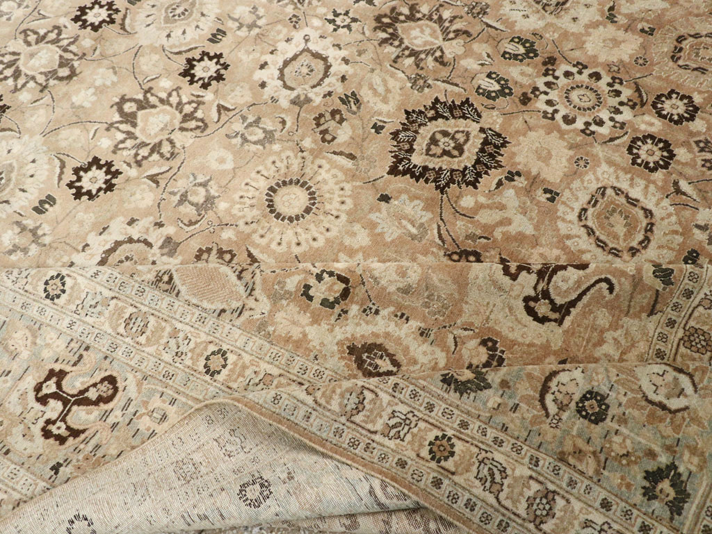 Antique Persian Tabriz Carpet, No.18906 - Galerie Shabab