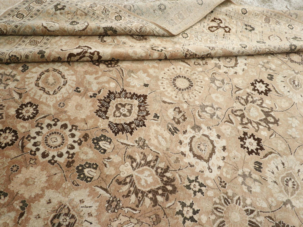 Antique Persian Tabriz Carpet, No.18906 - Galerie Shabab