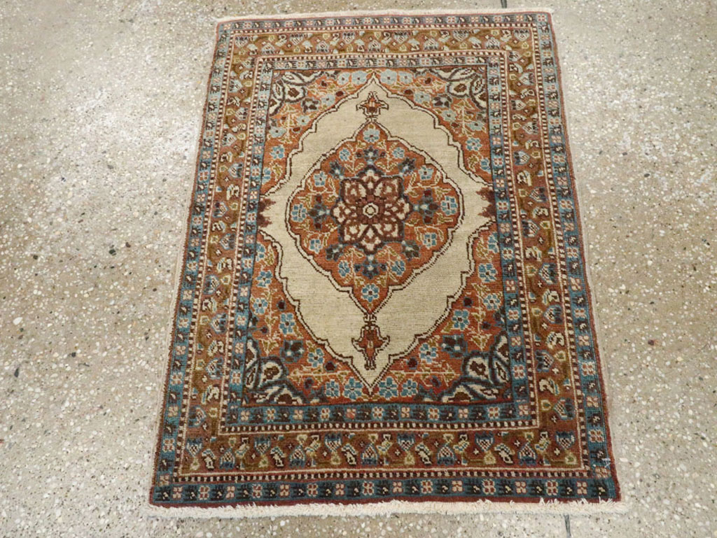 Antique Persian Tabriz Hagi Jalili Rug, No.18913 - Galerie Shabab