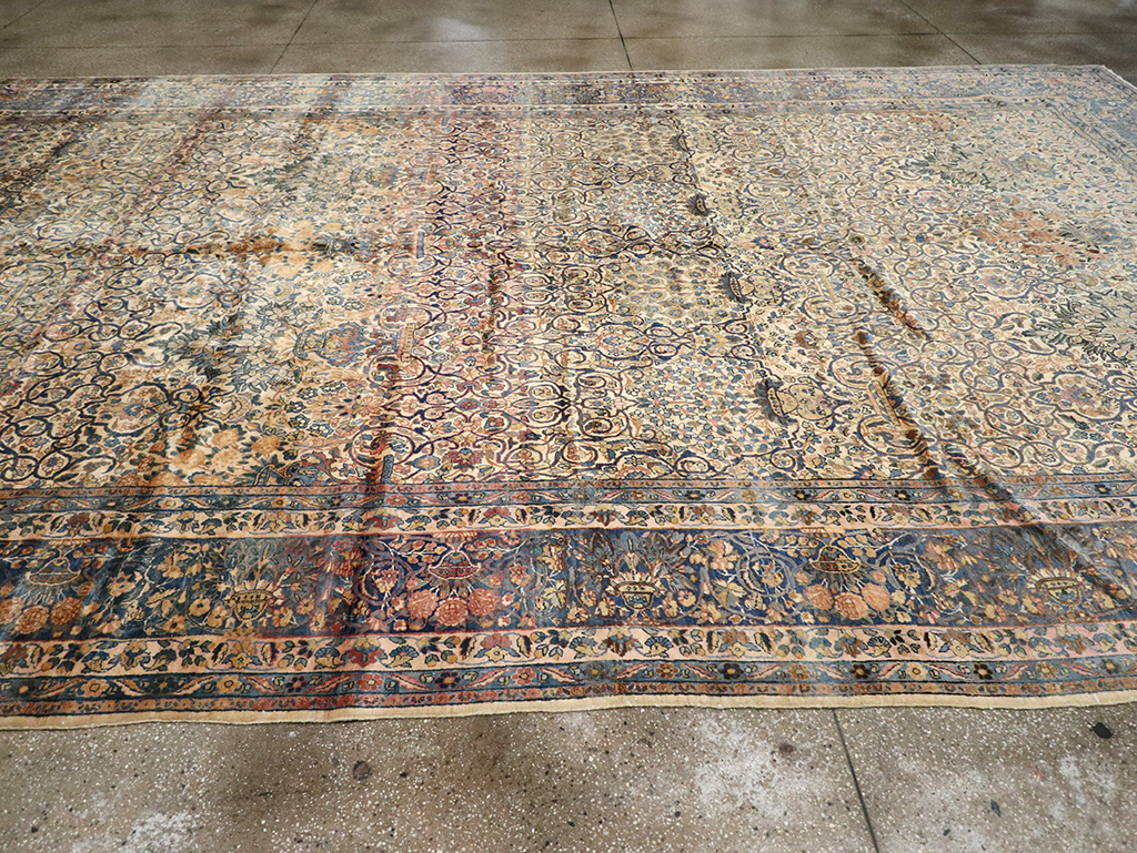 Vintage Persian Lavar Kerman Oversize Carpet, No.18917 - Galerie Shabab