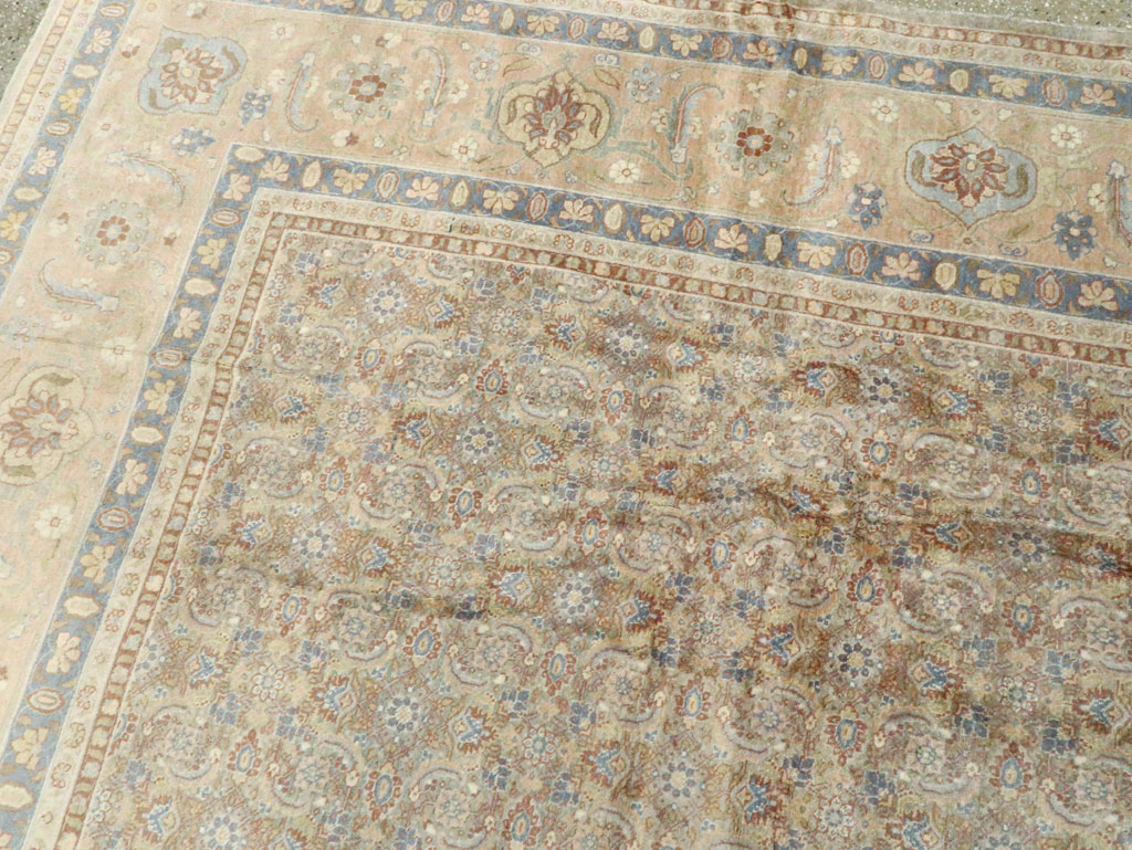 Antique Persian Tabriz Carpet, No.18926 - Galerie Shabab